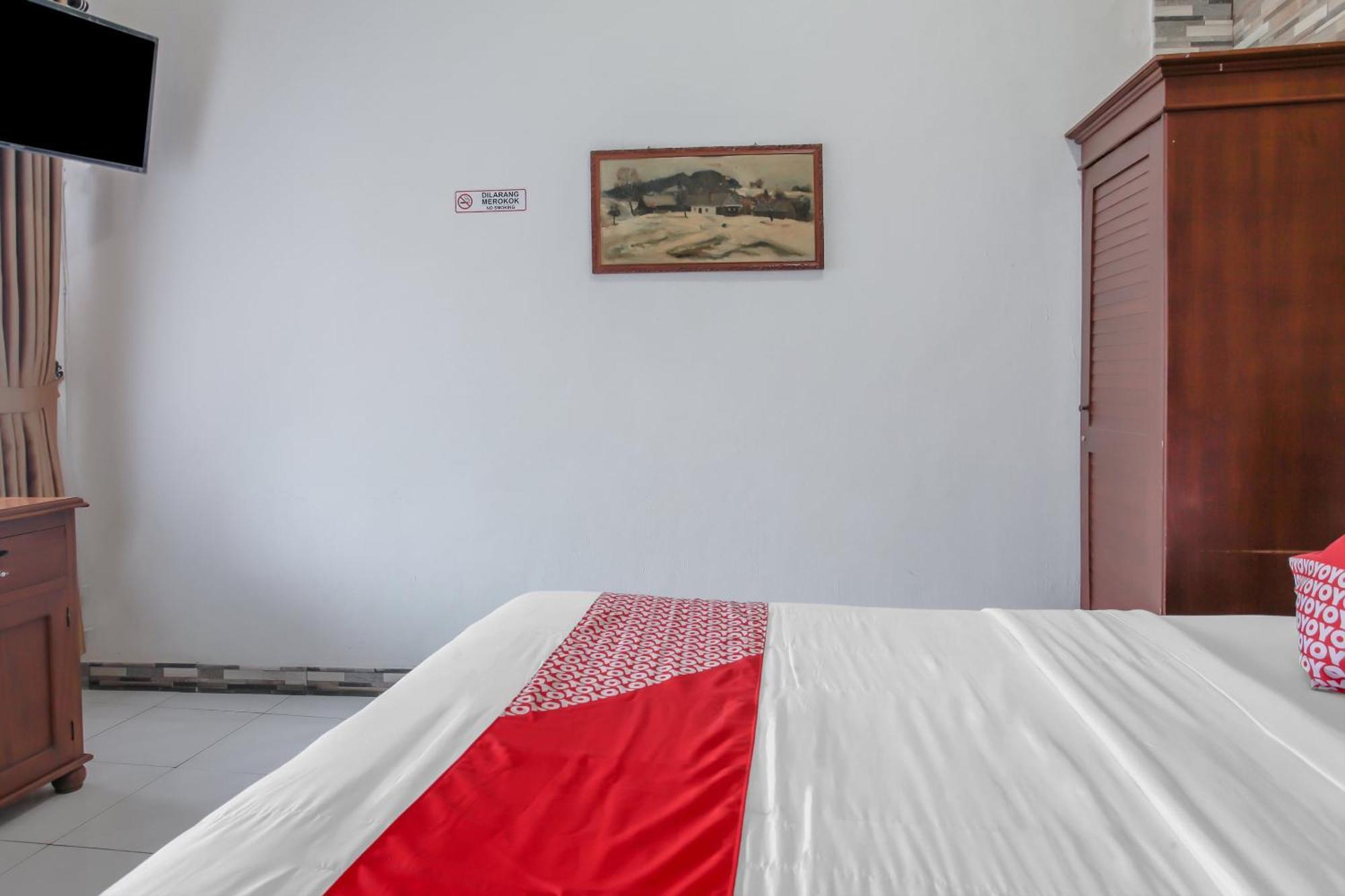 Oyo Life 90091 Wisma Pakuan Syariah Bogor Zewnętrze zdjęcie