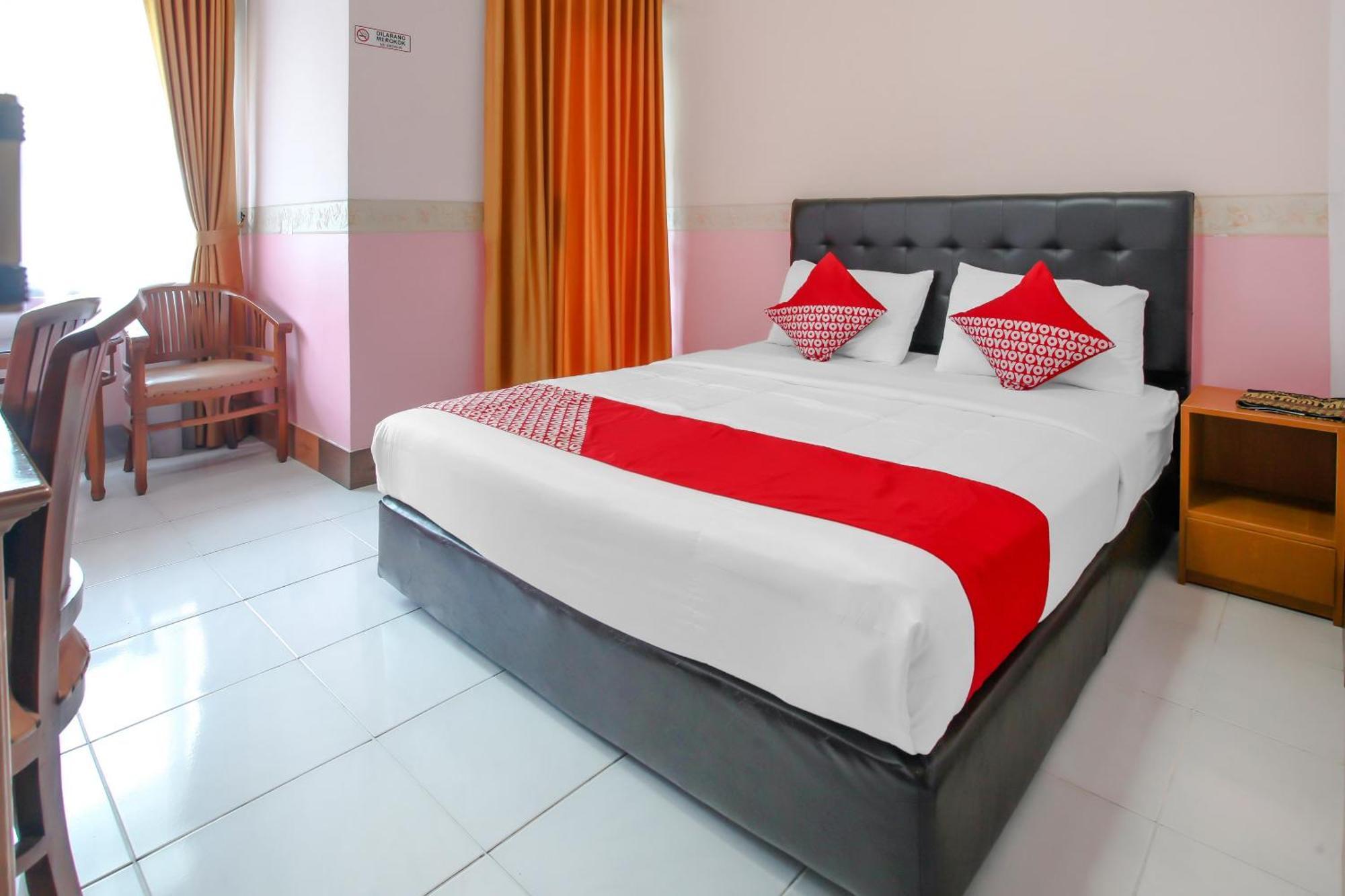 Oyo Life 90091 Wisma Pakuan Syariah Bogor Zewnętrze zdjęcie