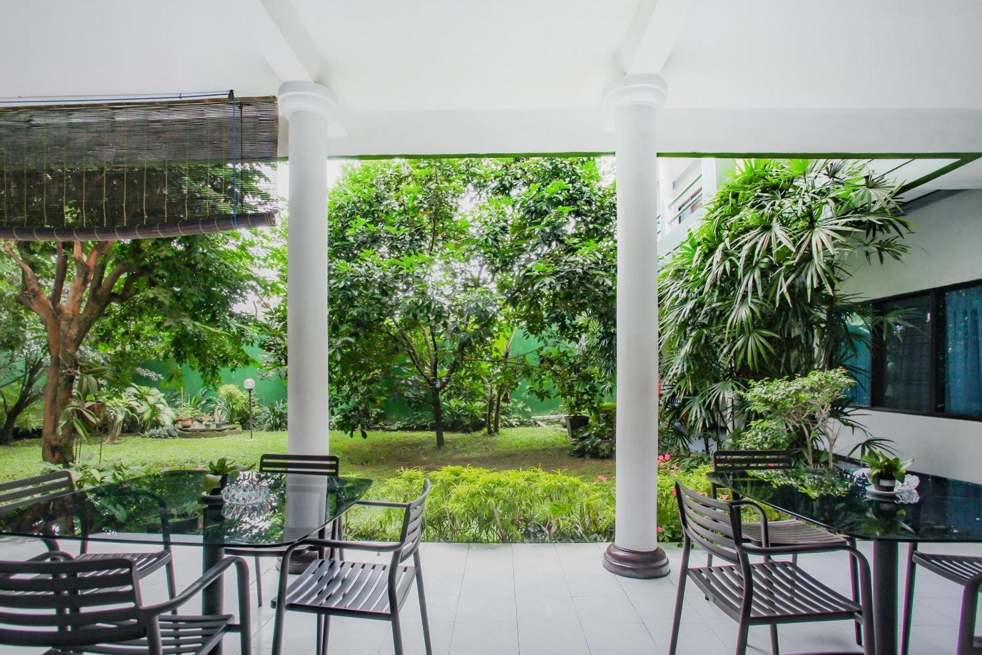 Oyo Life 90091 Wisma Pakuan Syariah Bogor Zewnętrze zdjęcie